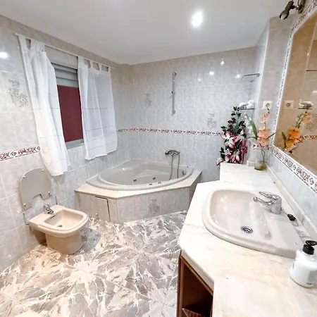 Gasthuis And Don Pepin La Merced Málaga